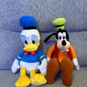 Disney Stuffed Animals - Donald Duck & Goofy